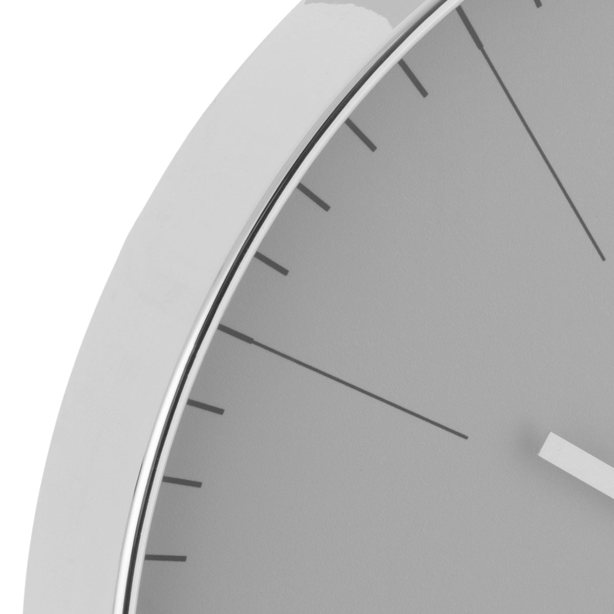 Luxe Wandklok Grijs Met Zilveren Rand Ø 40 cm Detail