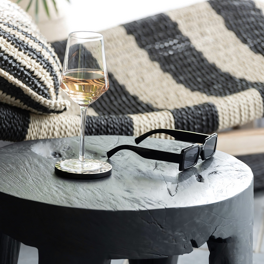 Luxe Witte Wijnglas Groot Sfeerfoto