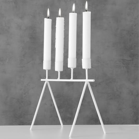 Moderne Kandelaar Wit Metaal Sfeerfoto