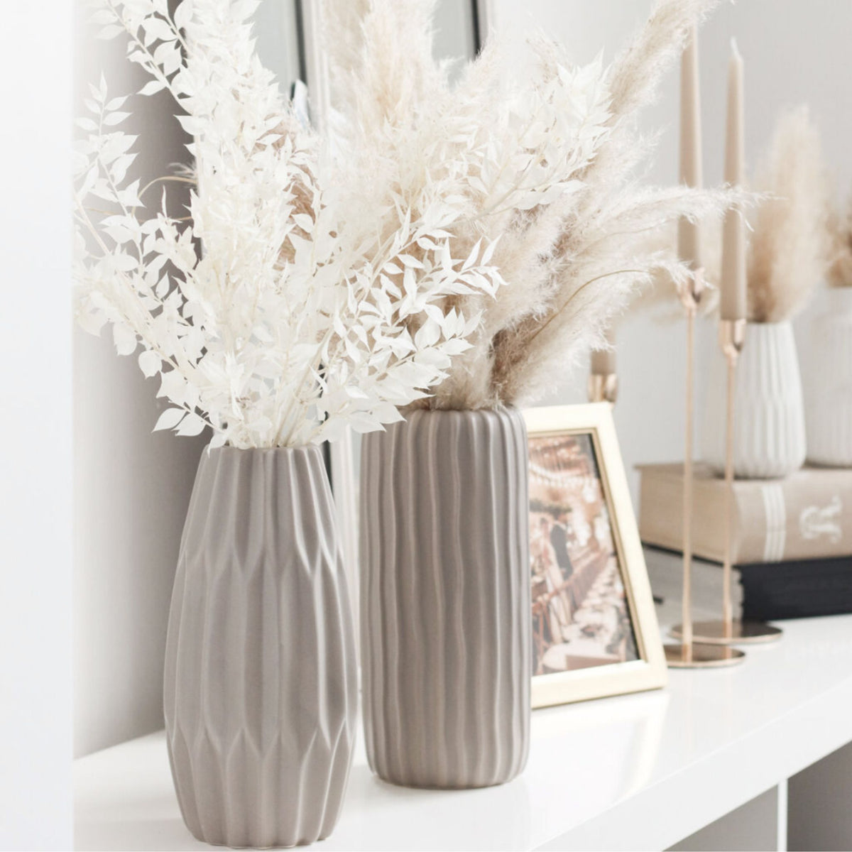 Decoratieve Vaas Modern Beige Sfeerfoto