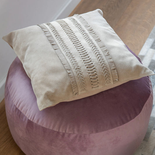 Luxe Sierkussen Bohemian Leer Beige Sfeerfoto